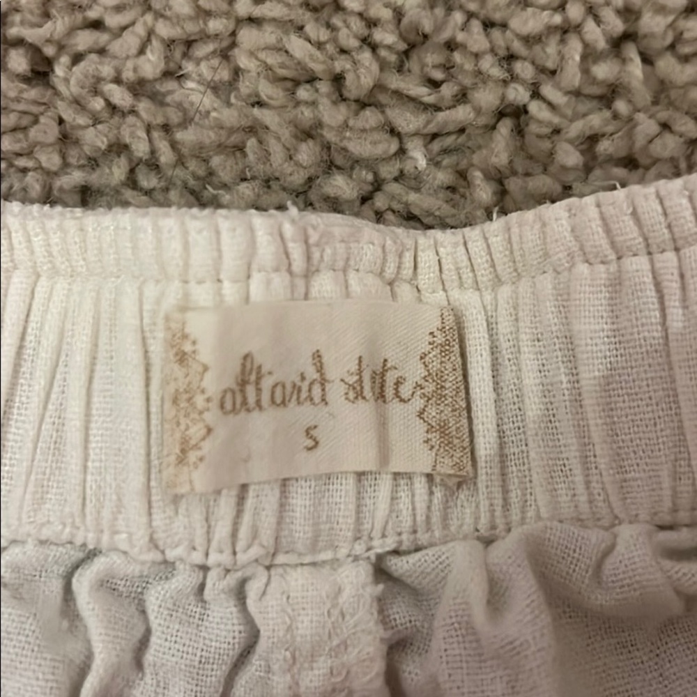 Shorts - Picture 3 of 3
